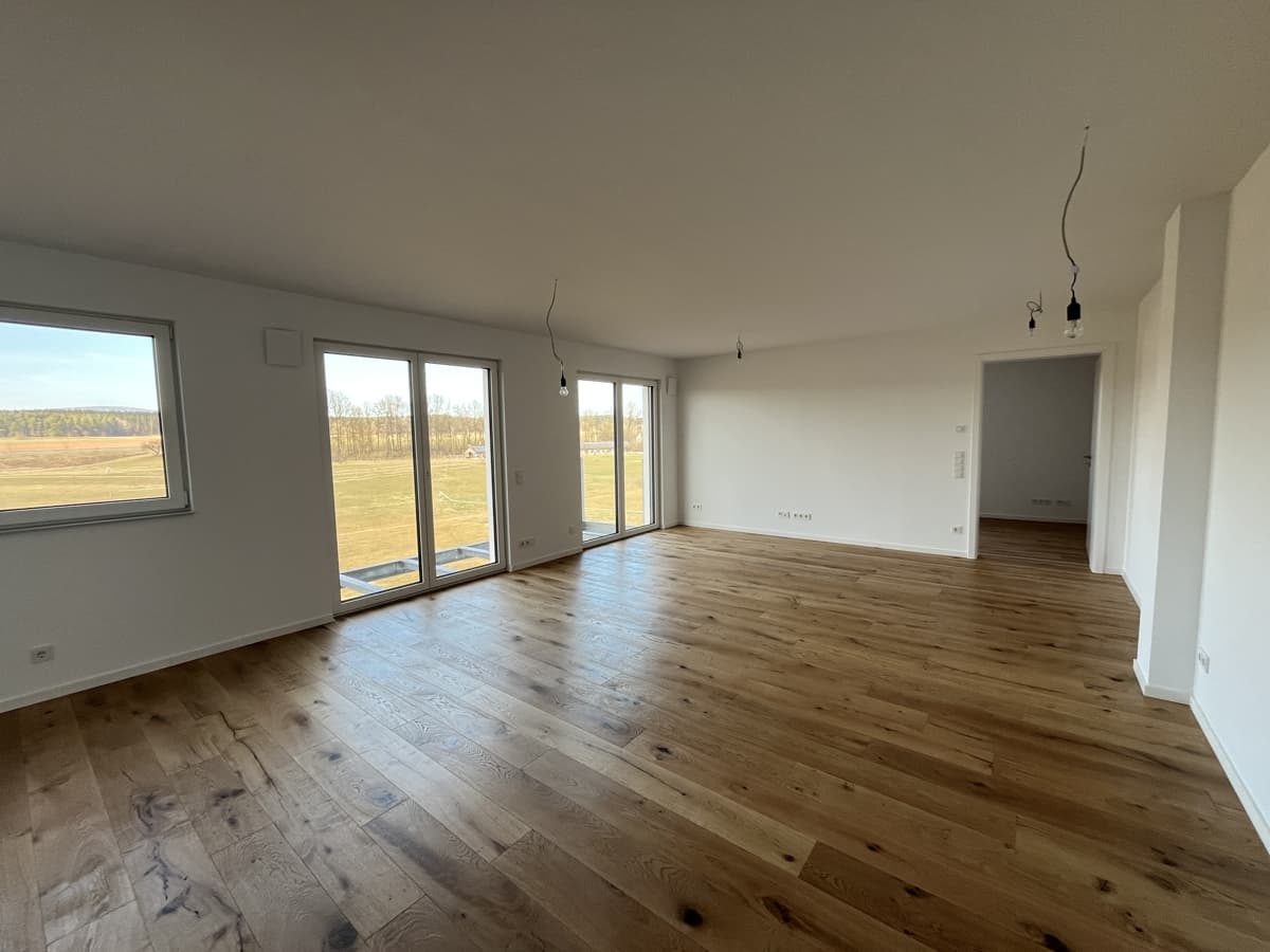 "Moderne klimafreundliche Neubauwohnung - bereits vermietet mit nachhaltiger und langfristiger Perspektive - Naturstadt Speichersdorf“