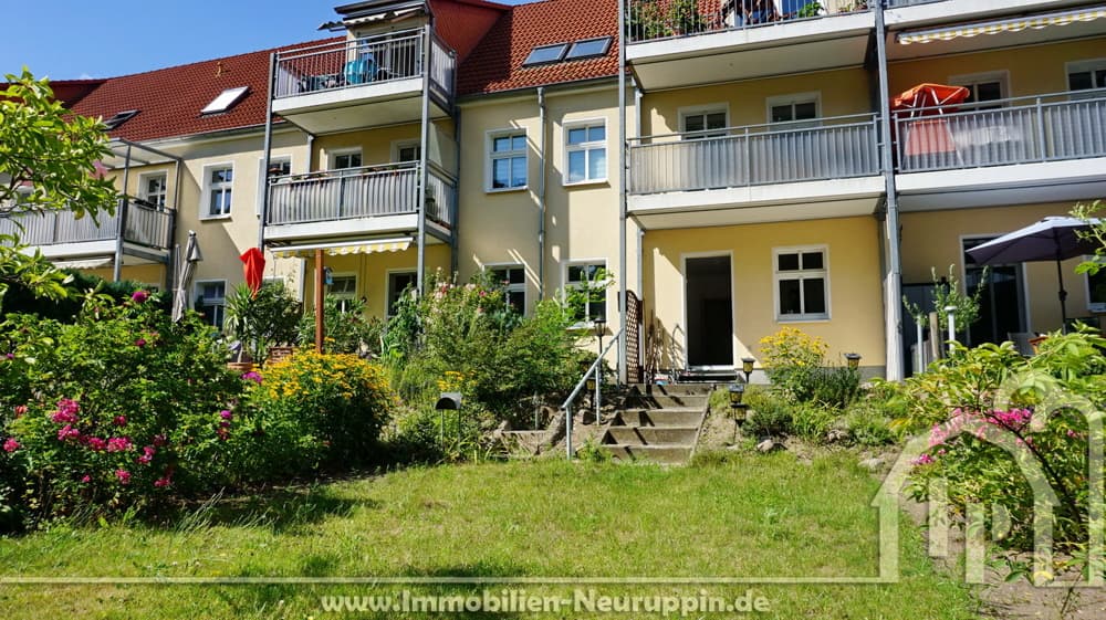 3 Räume - vermietet - Erdgeschoss - Garten - Terrasse - Stellplatz - Kellerraum