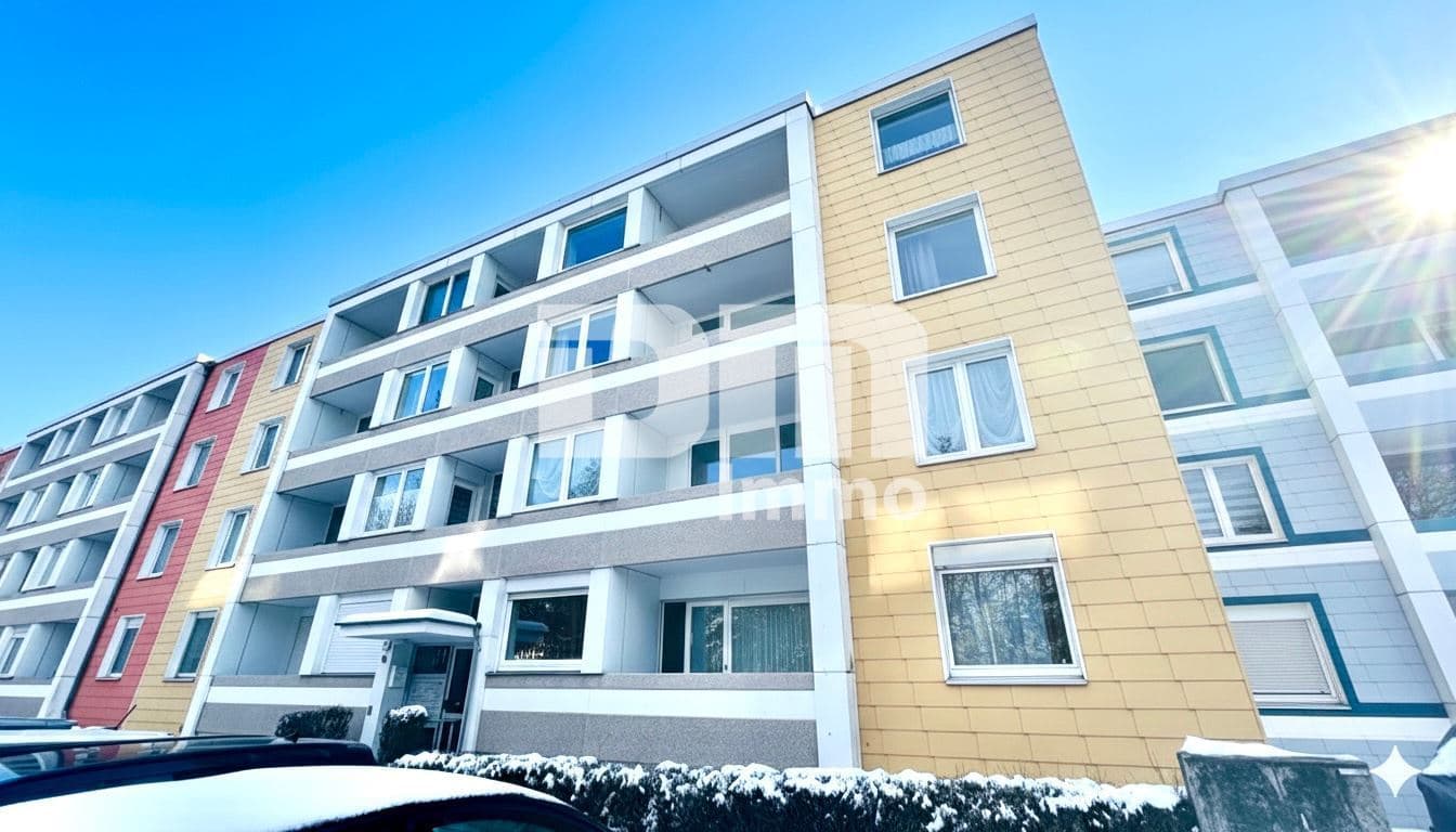 Gepflegte Dreizimmerwohnung mit Loggia in idyllischer Ortsrandlage /Campusnähe