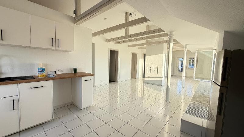 Lakeview-Loft! 3 room (2 Br) apartment in Böblingen - available from Mai 29.
