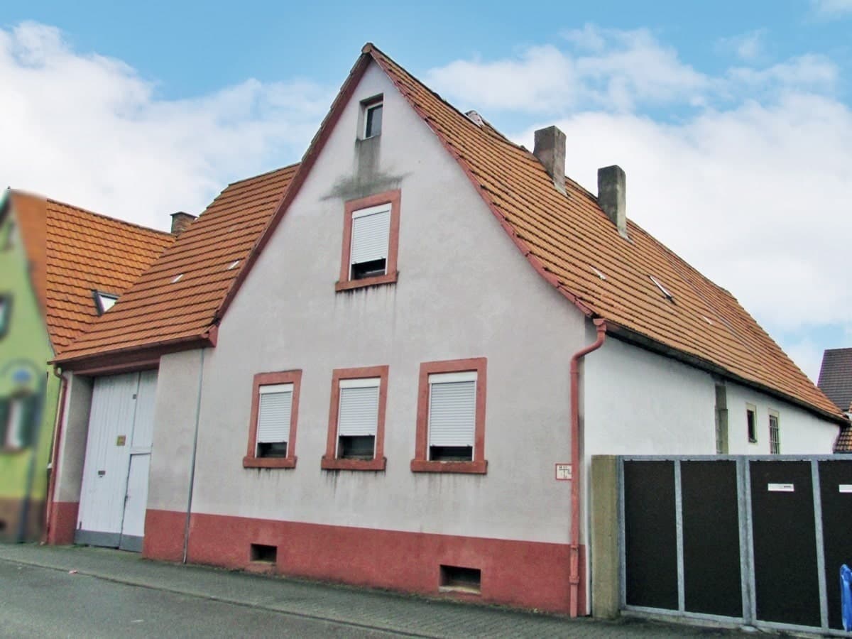 Abrissobjekt auf großem Grundstück in Bad Schönborn, OT Mingolsheim!
