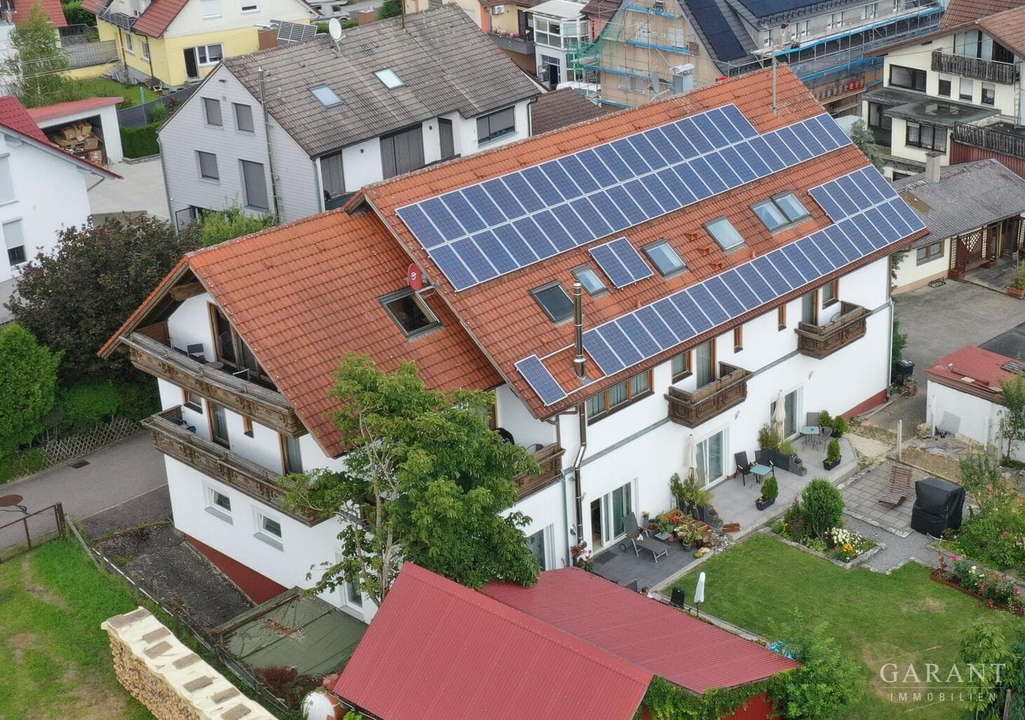 Modernes Apartmenthaus (nahezu Neubauzustand) - mit Wohnungen und vielfältigen Einheiten!