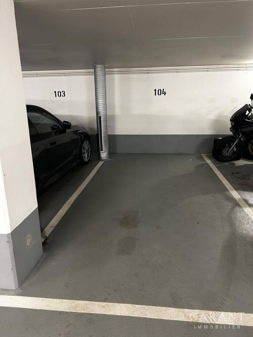 Nie wieder Parkprobleme! Tiefgaragen-Stellplatz zentral in Eichenau