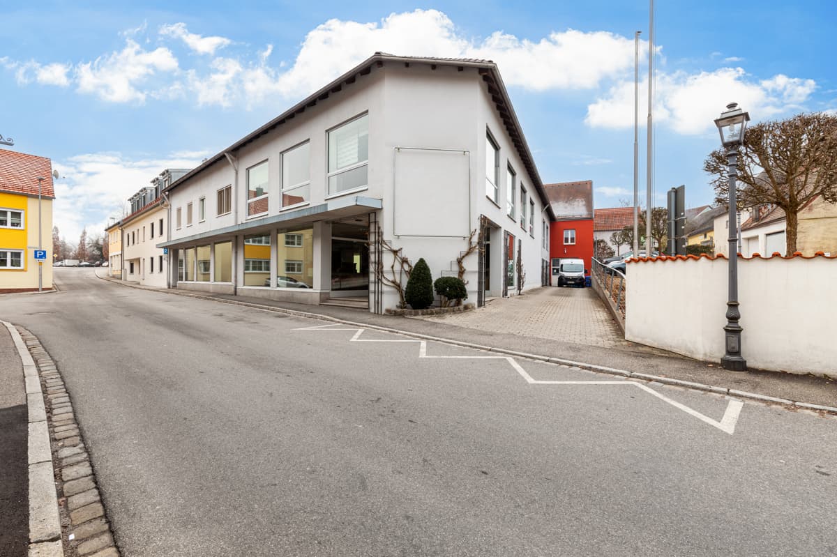 Gewerbeeinheit im Herzen von Vohenstrauß in der nördlichen Oberpfalz!