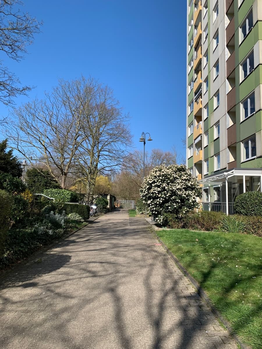 SANKT AUGUSTIN top, helle renovierte 3 Zi. ETW, ca. 84 m² Wfl., Küche Diele, neues Bad, Westbalkon
