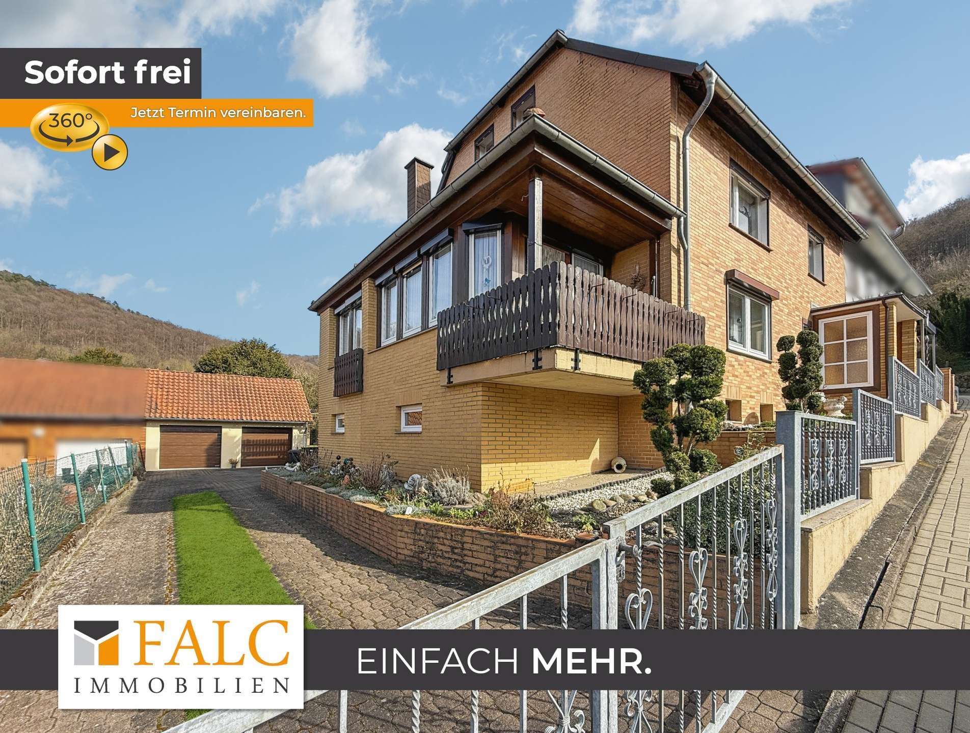 RESERVIERT**Blick auf die Burg Plesse - Haus mit Doppelgarage und üppiger Terrasse in Eddigehausen**