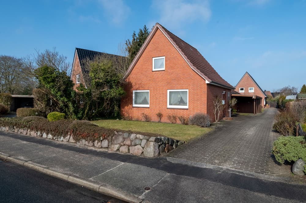 Ein schönes Zuhause für zwei, mit kleinem Garten, ruhig und trotzdem zentral in Husum gelegen.