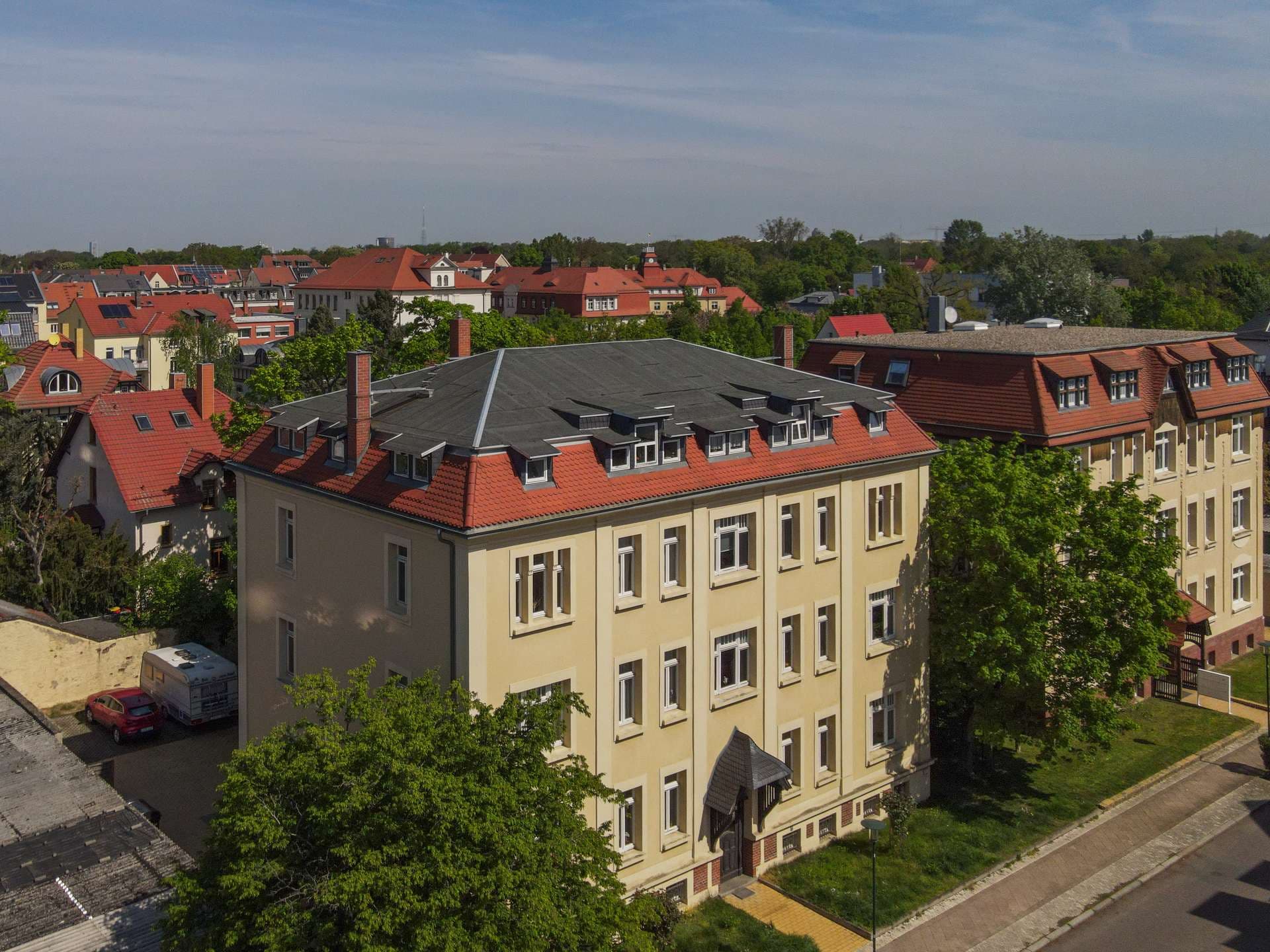 Markkleeberg! Attraktive Kapitalanlage mit Option zur Traumwohnung mit zwei Balkonen