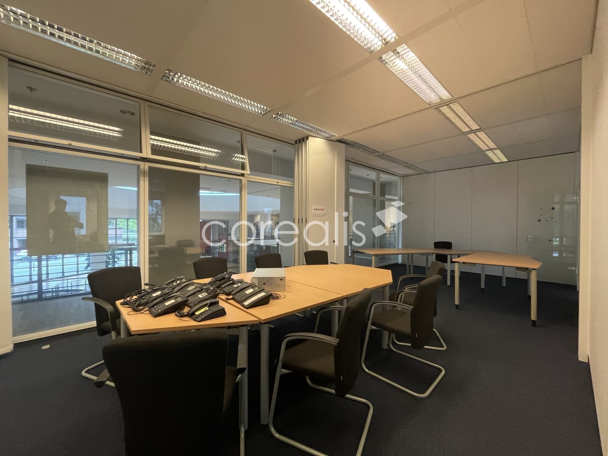 Repräsentative Büroflächen in Tiefenbroich provisionsfrei zur Miete. Mit einer Kantine im Haus!