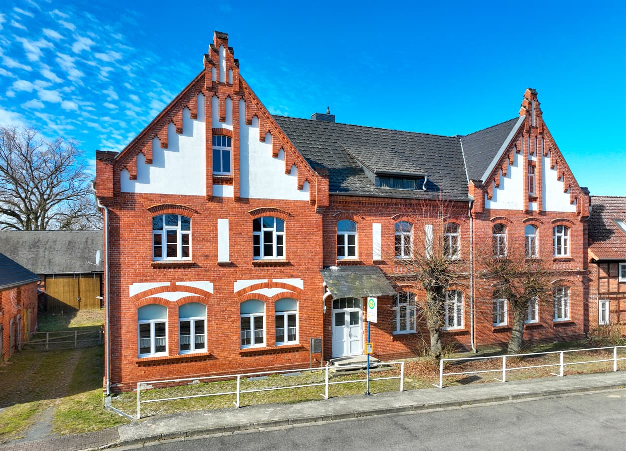 Vierseitenhof mit Weitblick