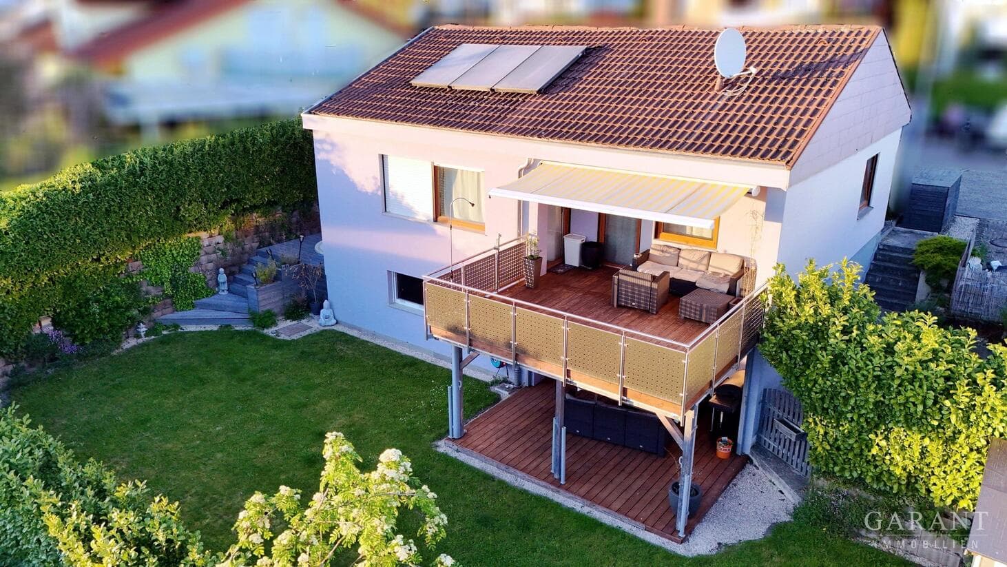 Charmantes Einfamilienhaus mit modernem Wohnkomfort, Garten und Whirlpool