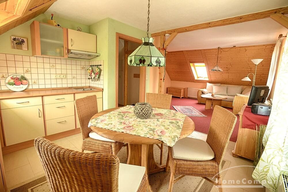 27812 HomeCompany Dresden Möbliert/Furnished 2-Zimmer Apartment in Dresden-Coschütz/Gittersee max. 1 Person