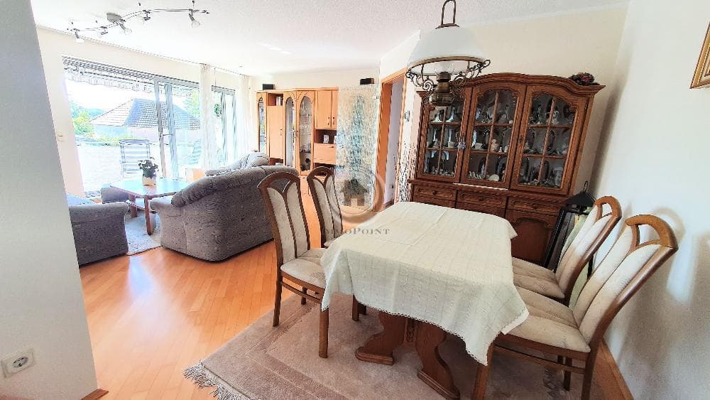 !!! ImmoPoint !!! helle, modern geschnittene Wohnung mit SüdWest Balkon + Garage !!!