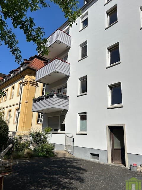 Top Eigentumswohnung mit Balkon und Garagenstellplatz City von Würzburg