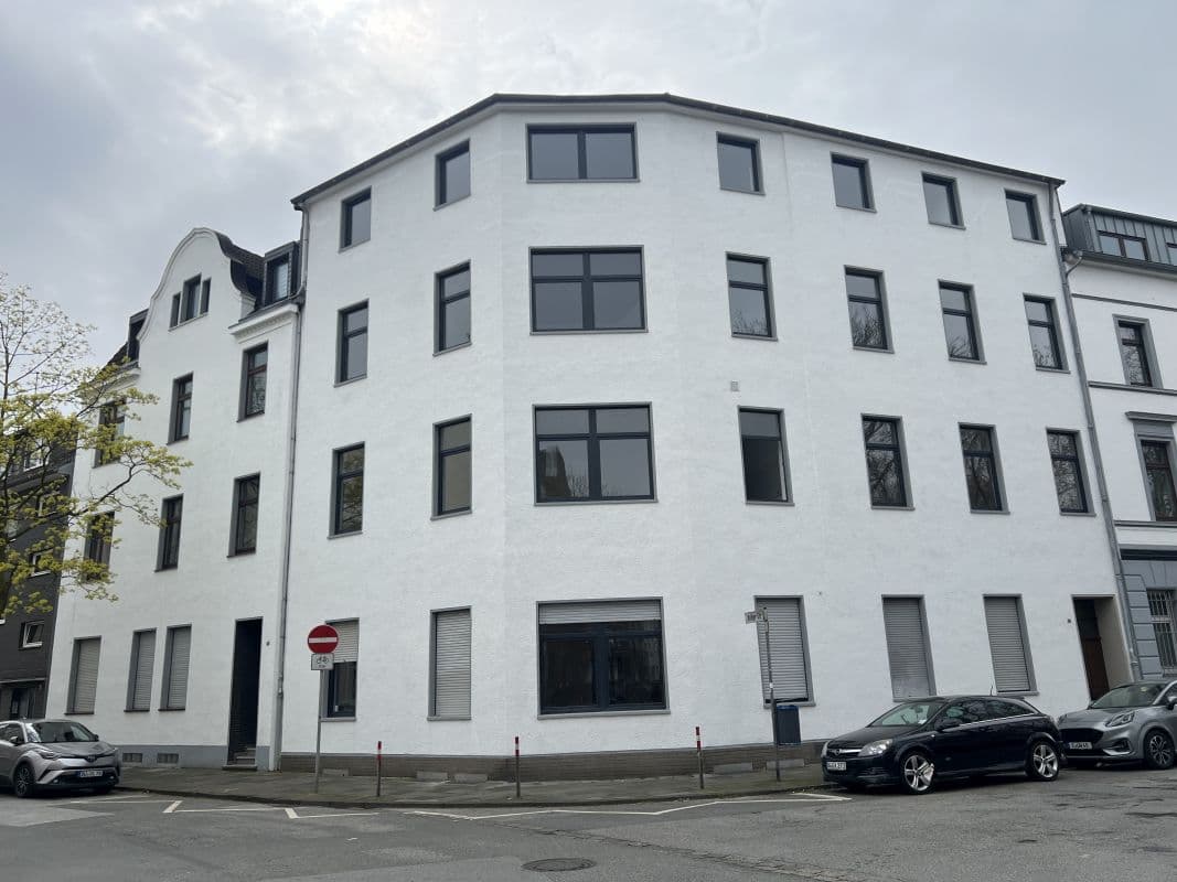 Modernisierte 2,5 Raum-Wohnung mit Balkon am Kantpark