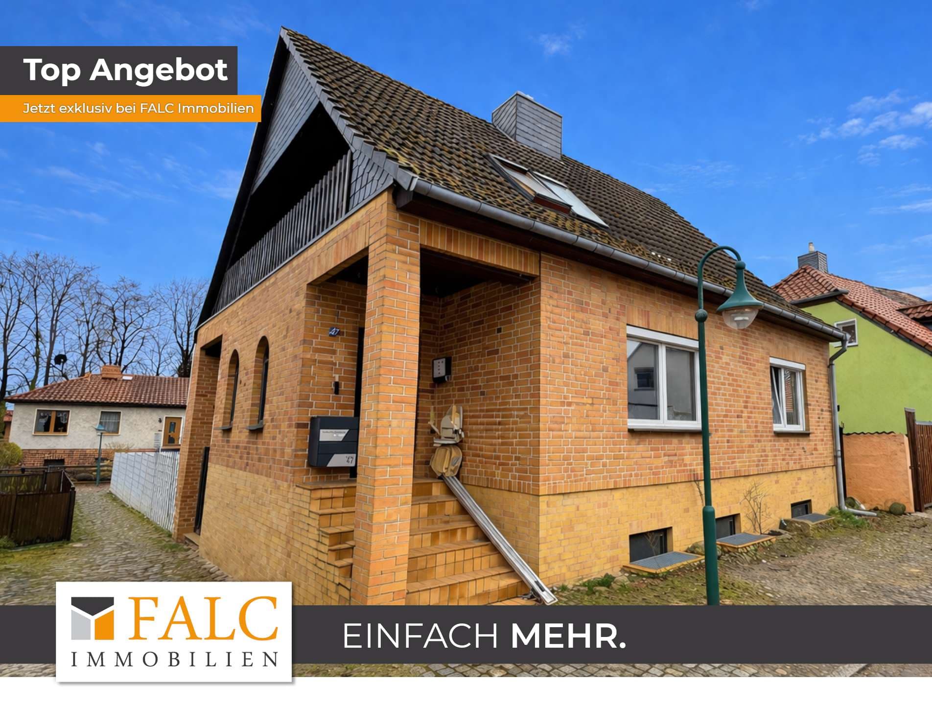 ***Großzügiges Wohnen auf drei Etagen mit Kamin, Balkon und separater Einliegerwohnung***