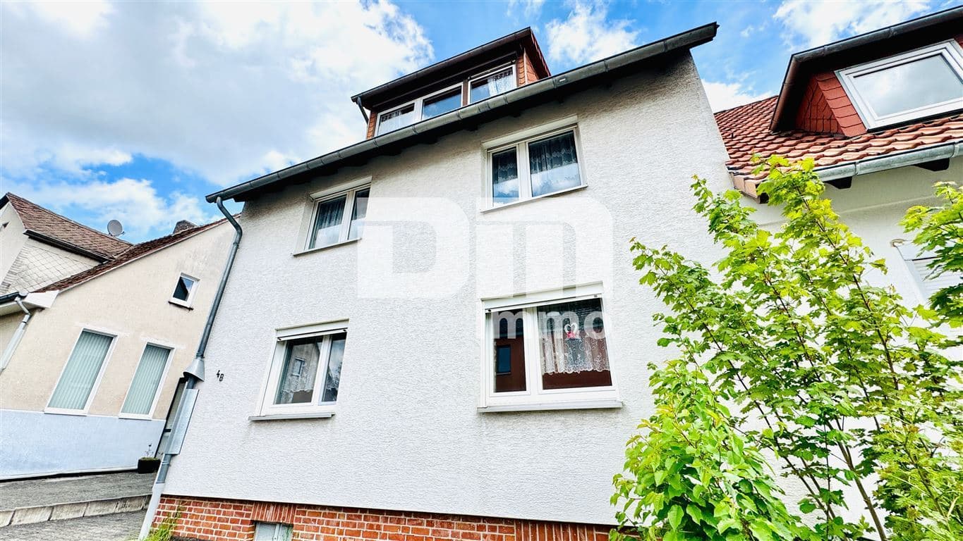 Modernisiertes Zweifamilienhaus mit Maisonettebereich in Panorama Traumlage + Garage / Terrasse