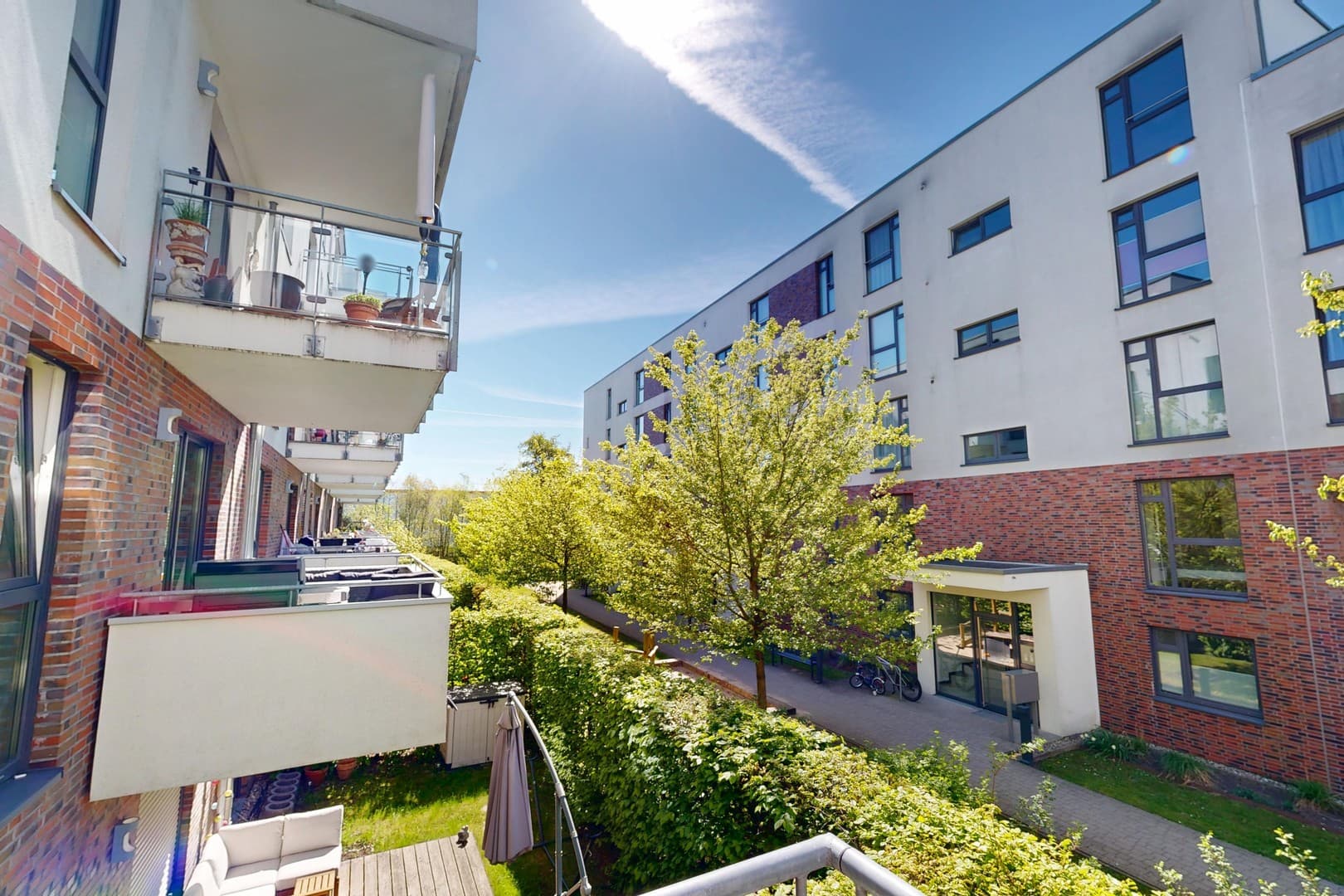 4-Zi-Wohnung mit 2 Duschbädern & barrierearmem Zugang nahe S-Bahn Bergedorf am Schleusengraben