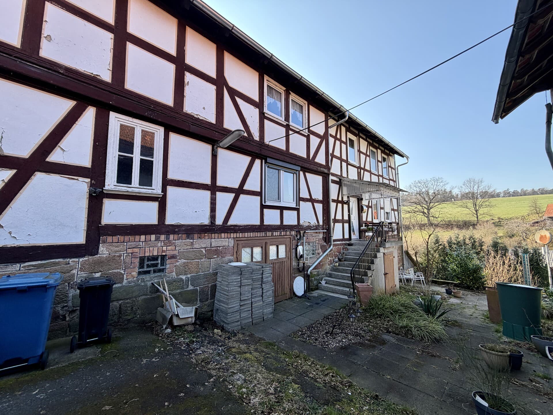 Fachwerkhaus mit Scheunen in Knüllwald OT - Raum für Ihre Ideen! Keine Käuferprovision!
