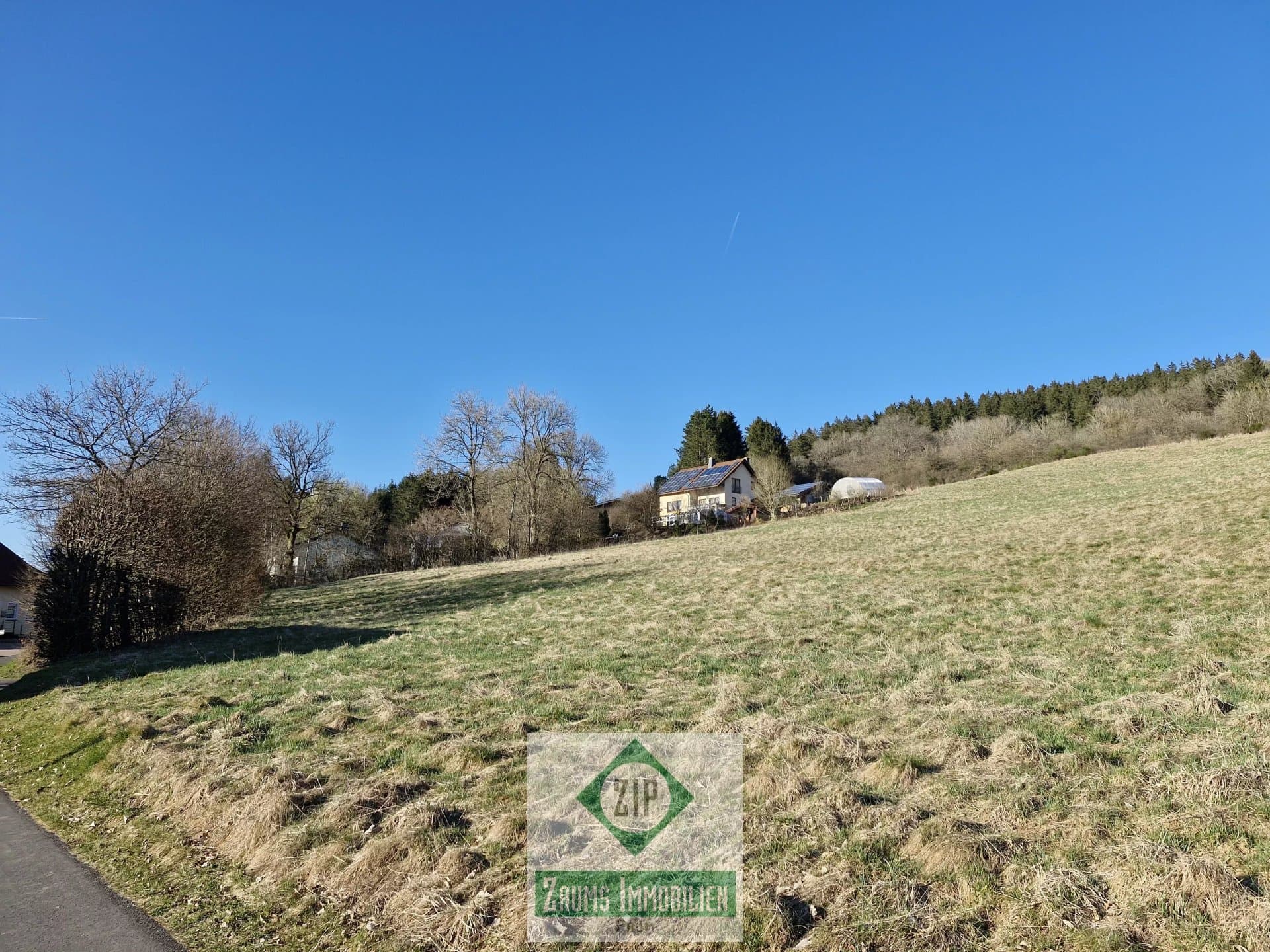Baugrundstück in Willwerath – 800 m² Natur pur