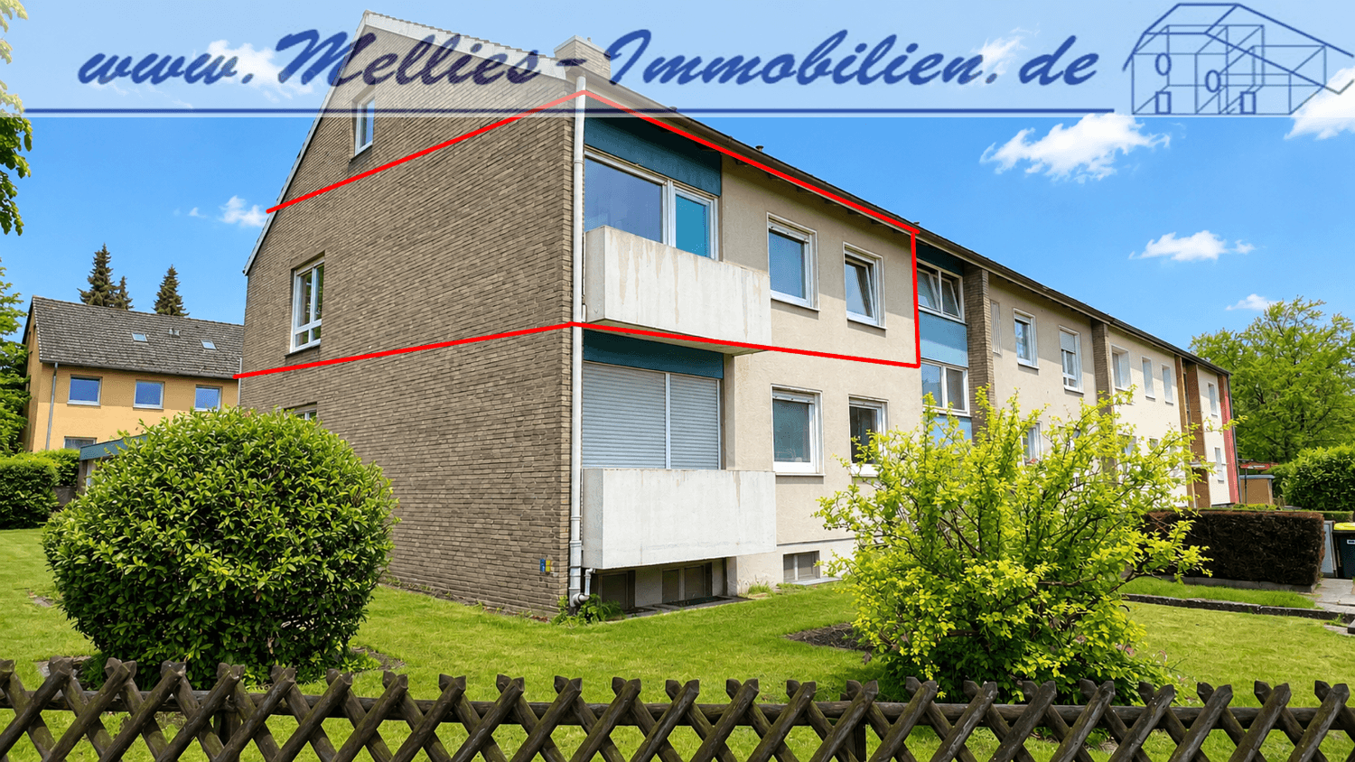 Stilvolle 4-5 Zimmer-Eigentumswohnung mit zwei Balkonen, zusätzlichem Dachgeschosszimmer, Garage und Gartenbereich