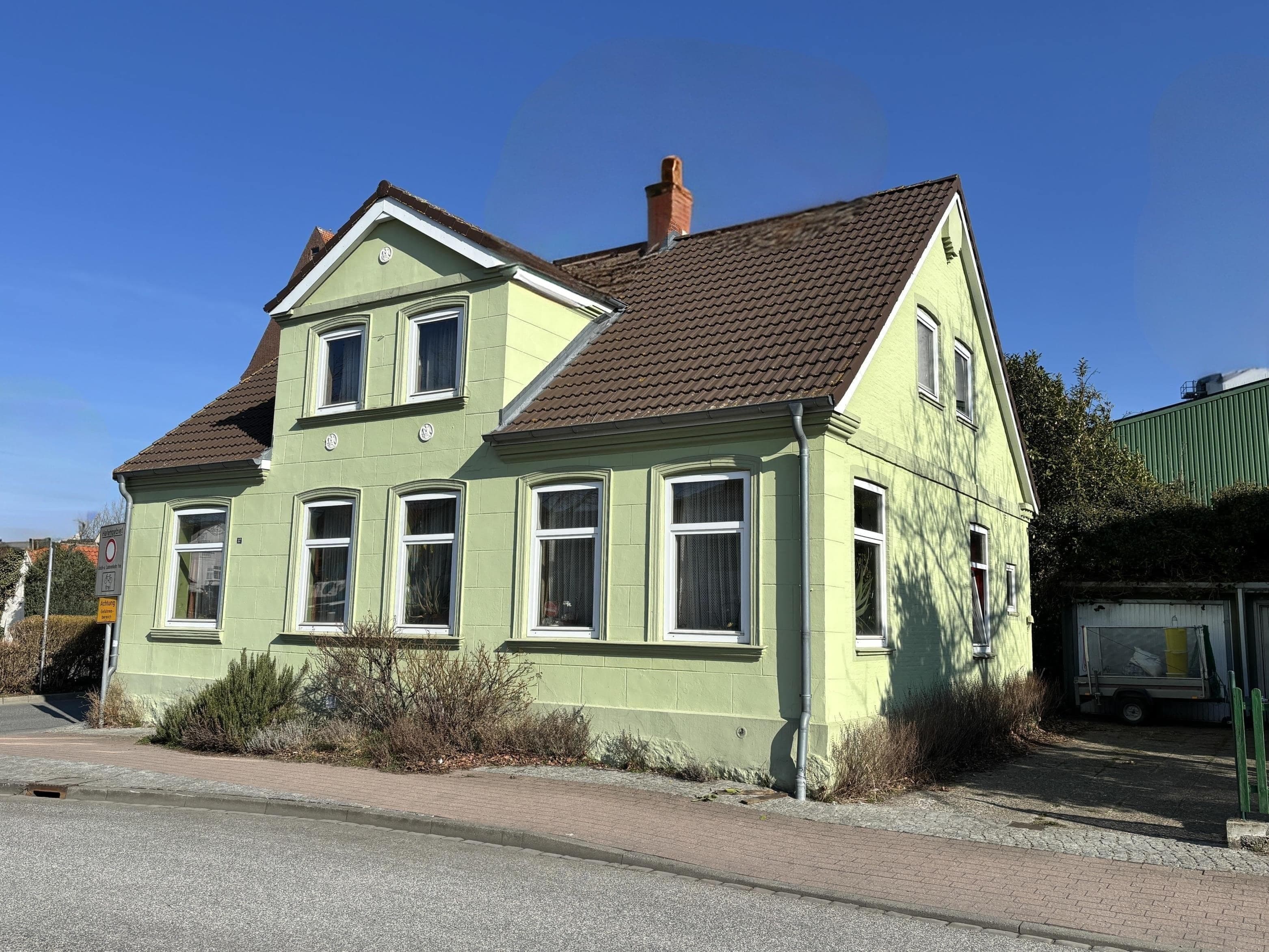 Zwei Einfamilienhäuser in zentraler Hafennähe