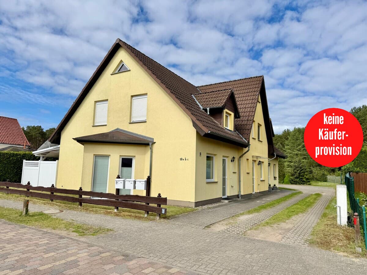 HORN IMMOBILIEN++ Wesenberg a. d. Bundeswasserstraße, gepflegtes RMH mit großem Grundstück und vielen Extras