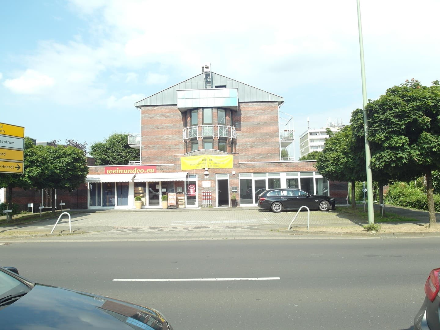 REPRÄSENTATIVE EINZELHANDEL/BÜRO/PRAXIS-RÄUME IN MEERBUSCH BÜDERICH NEUSSERSTR. 26, 180 qm