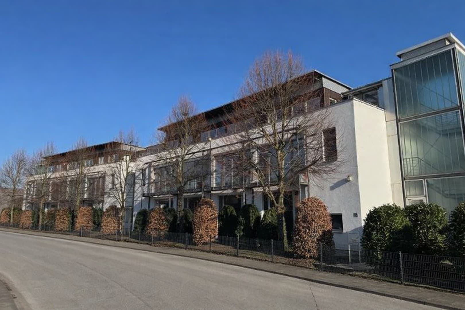 Modernes Bürohaus in Neuss‑Holzheim - vollvermietet