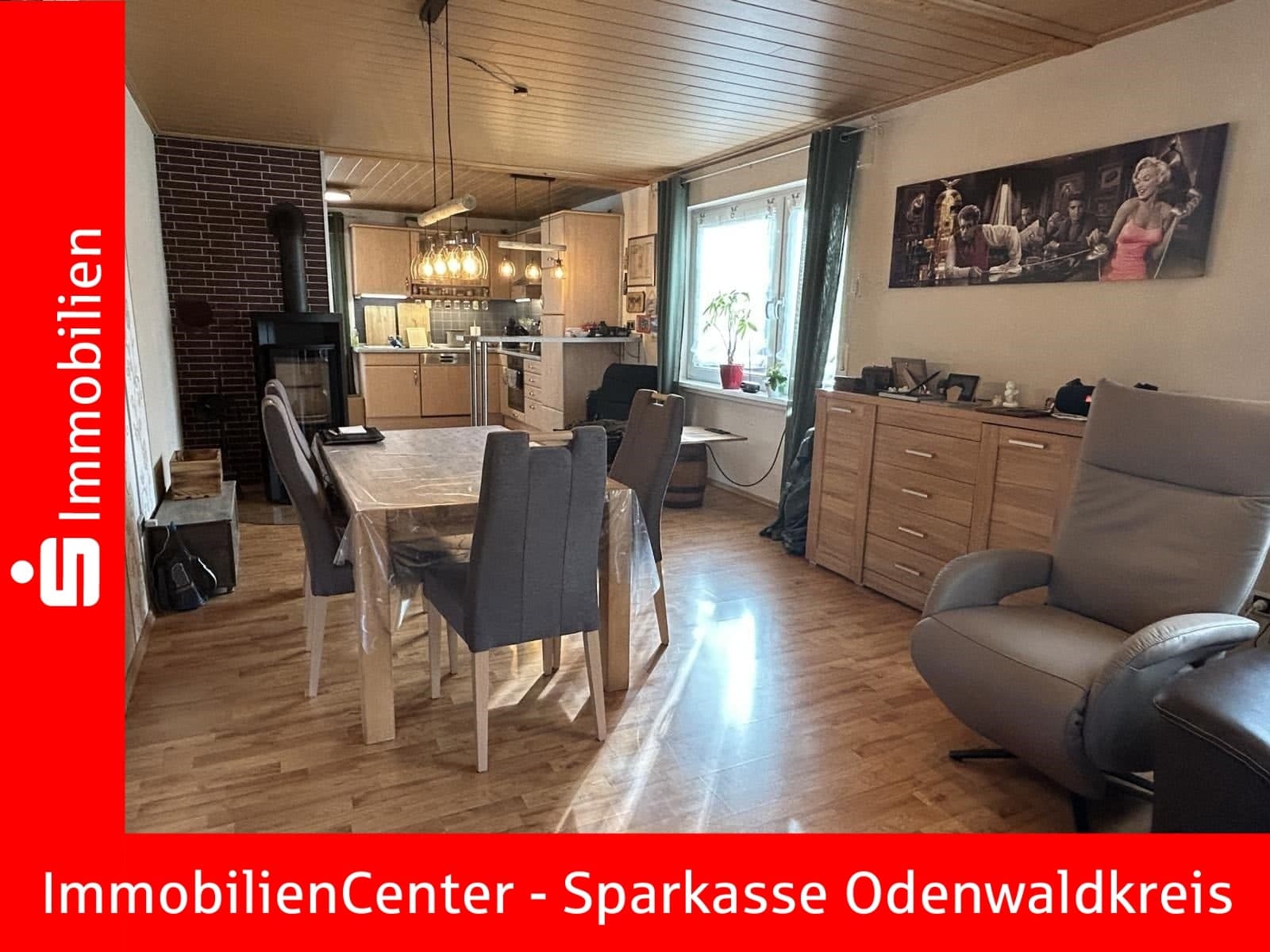 Großzügige 3-ZKB-ETW in ruhigem 3-Familienhaus. Ideal für 2-3 Personen.