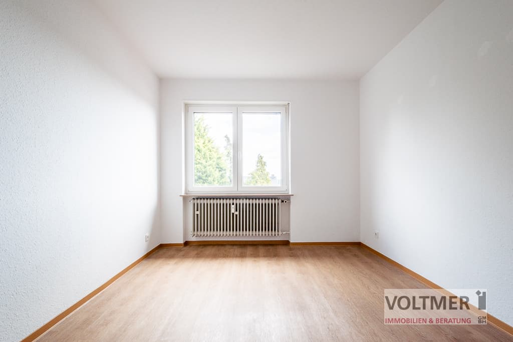 BEGEHRT - helle 4-Zimmer Wohnung mit Balkon und Garage in ruhiger Lage von Bexbach!