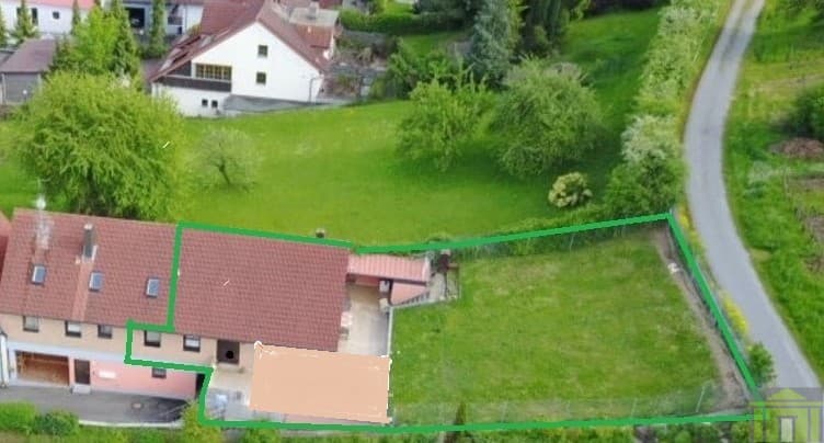 Mehrfamilienhaus - Hälfte Wohnen an den Weinbergen, Würzburg Heidingsfeld Sonnenlage