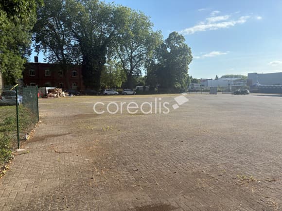 Mönchengladbach | 1.700m² Freifläche | Außenlager | Strom & Wasser möglich