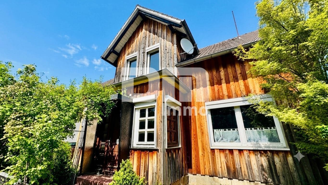 Charmantes Einfamilienhaus/Resthof mit viel Platz, modernisierter Technik und idyllischem Garten