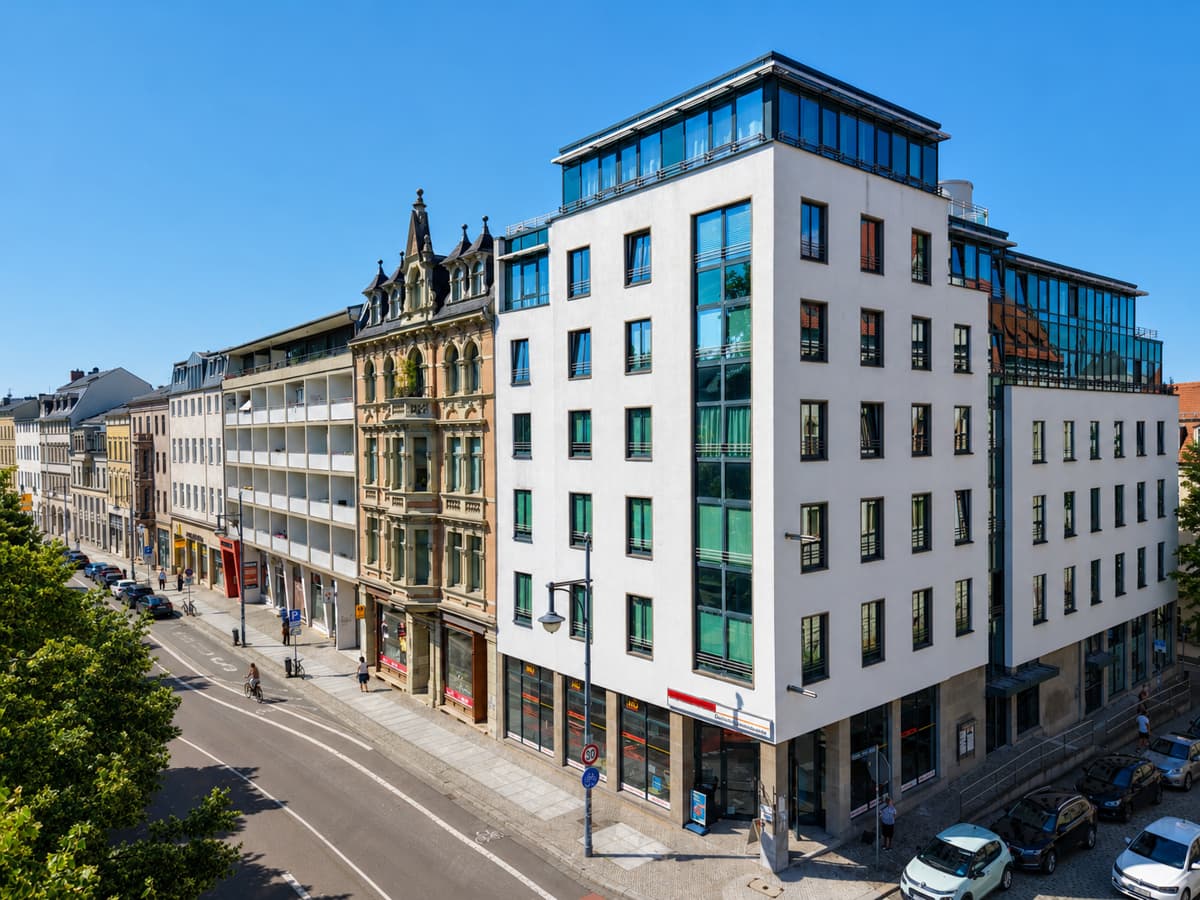 Attraktive Einzelhandels- und Ausstellungsfläche mit großzügiger Schaufensterfront