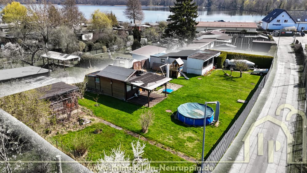 Frei verfügbares Gartengrunstück mit 3 Bungalows nahe dem Ruppiner See unmittelbar in Neuruppin