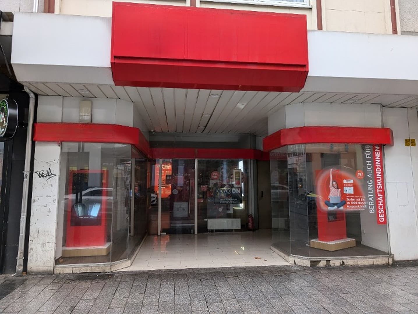 Ladenlokal in hochfrequentierter Fußgängerzone - 7 m Schaufenster - 100 m²