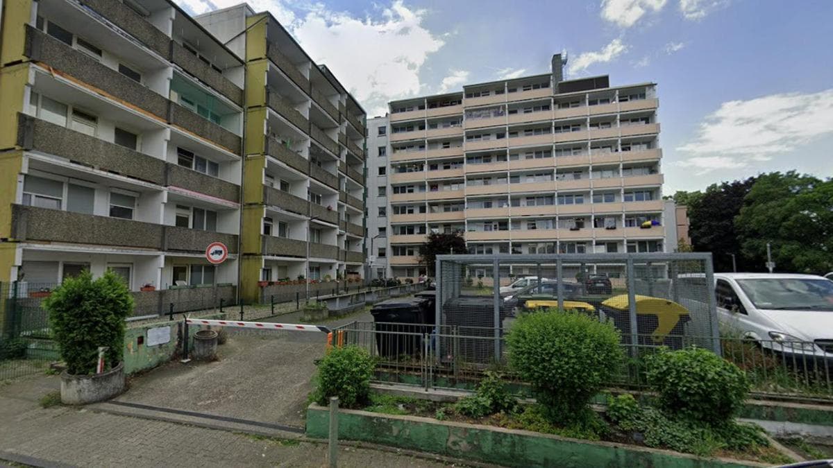 2 Duplexstellplätz in Frankfurt Nied zu verkaufen - Perfekt als Kapitalanlage!
