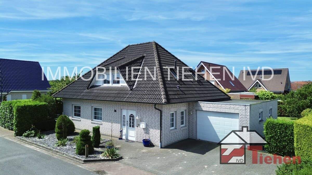 Großzügiger Winkelwalmdachbungalow mit Einliegerpotenzial - PROVISIONSFREI!