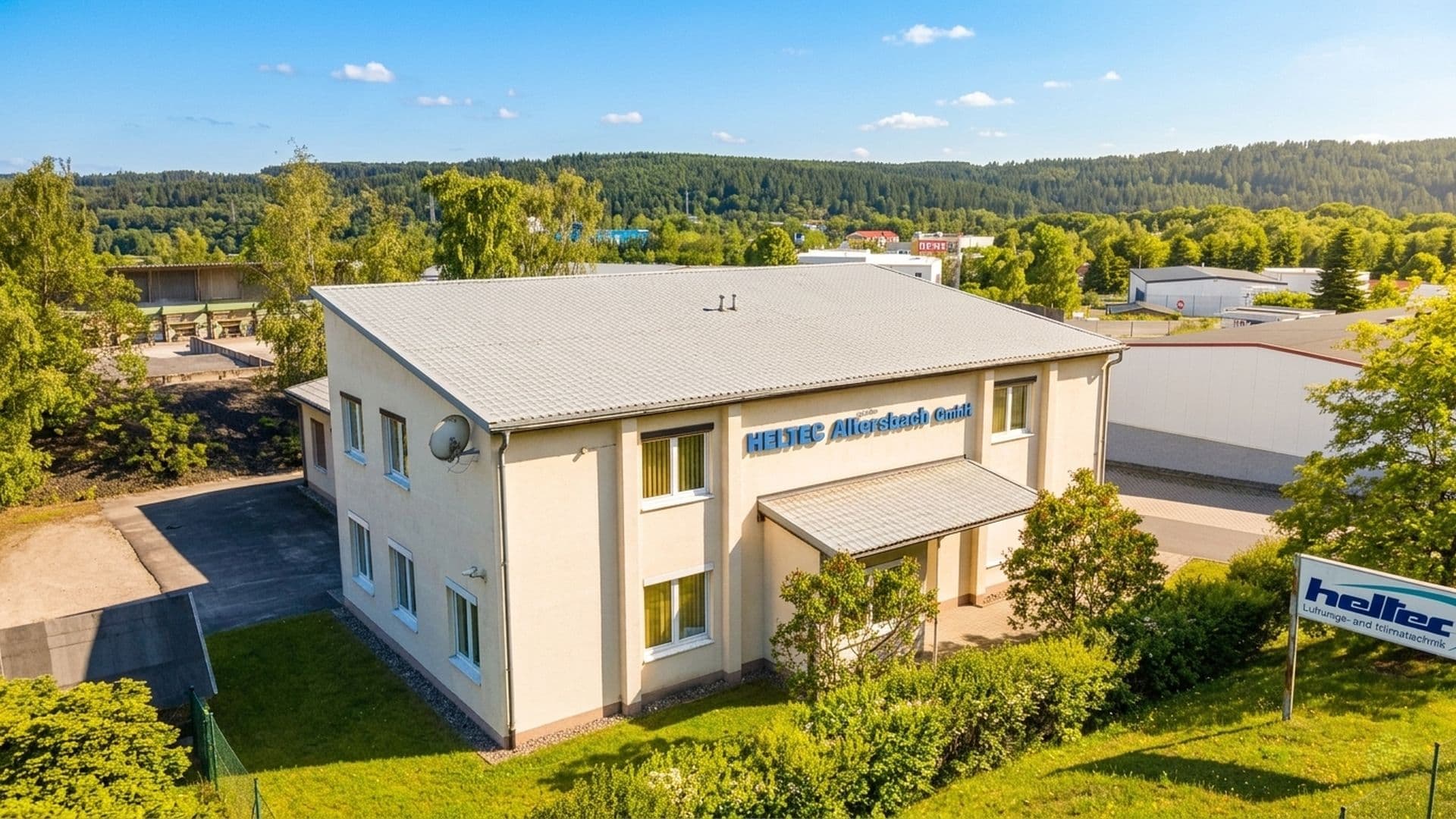 Büro- und Werkstattgebäude nahe der Autobahnauffahrt