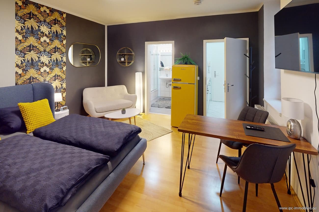 Möbliertes Wohlfühl-Appartement mit Balkon in Stadtfeld Ost.