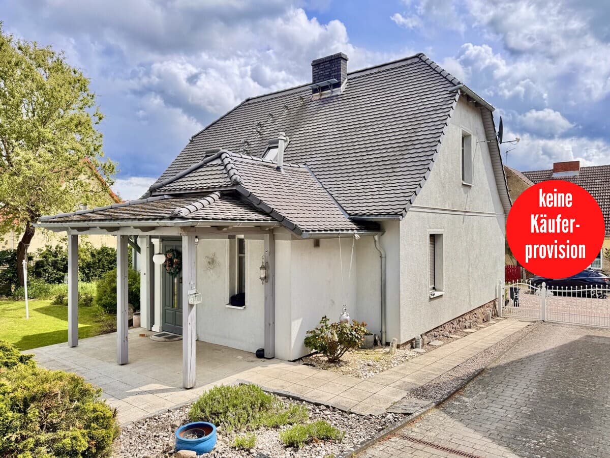 HORN IMMOBILIEN ++ geschmackvoll renoviertes Einfamilienhaus in Pampow bei Löcknitz.