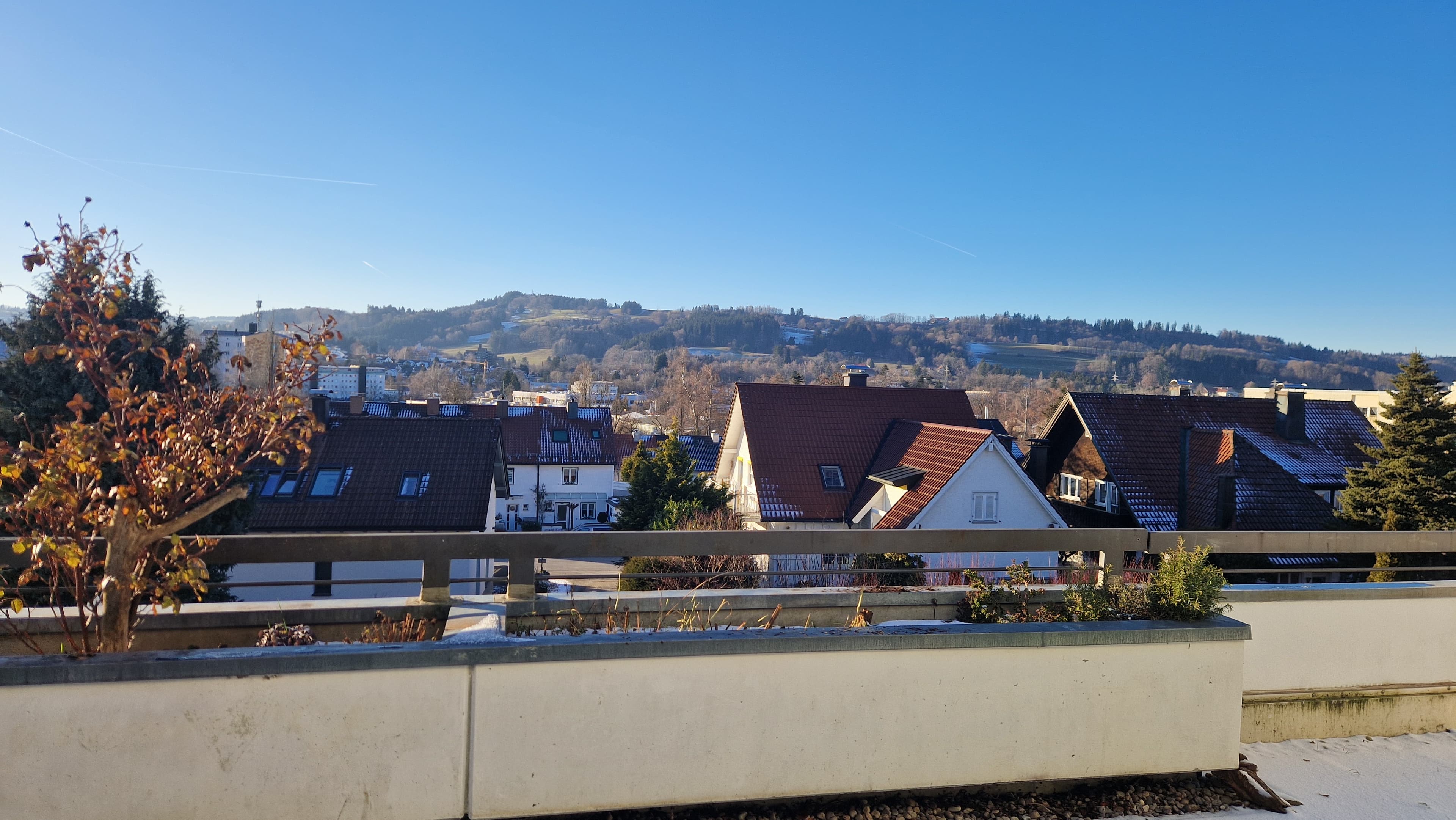 schöne 3 Zimmer Wohnung mit großer Terrasse