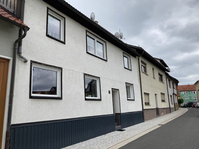 Stilvoll modernisiertes Stadthaus im Herzen von Themar Historischer Charme trifft modernen Wohnkomfort