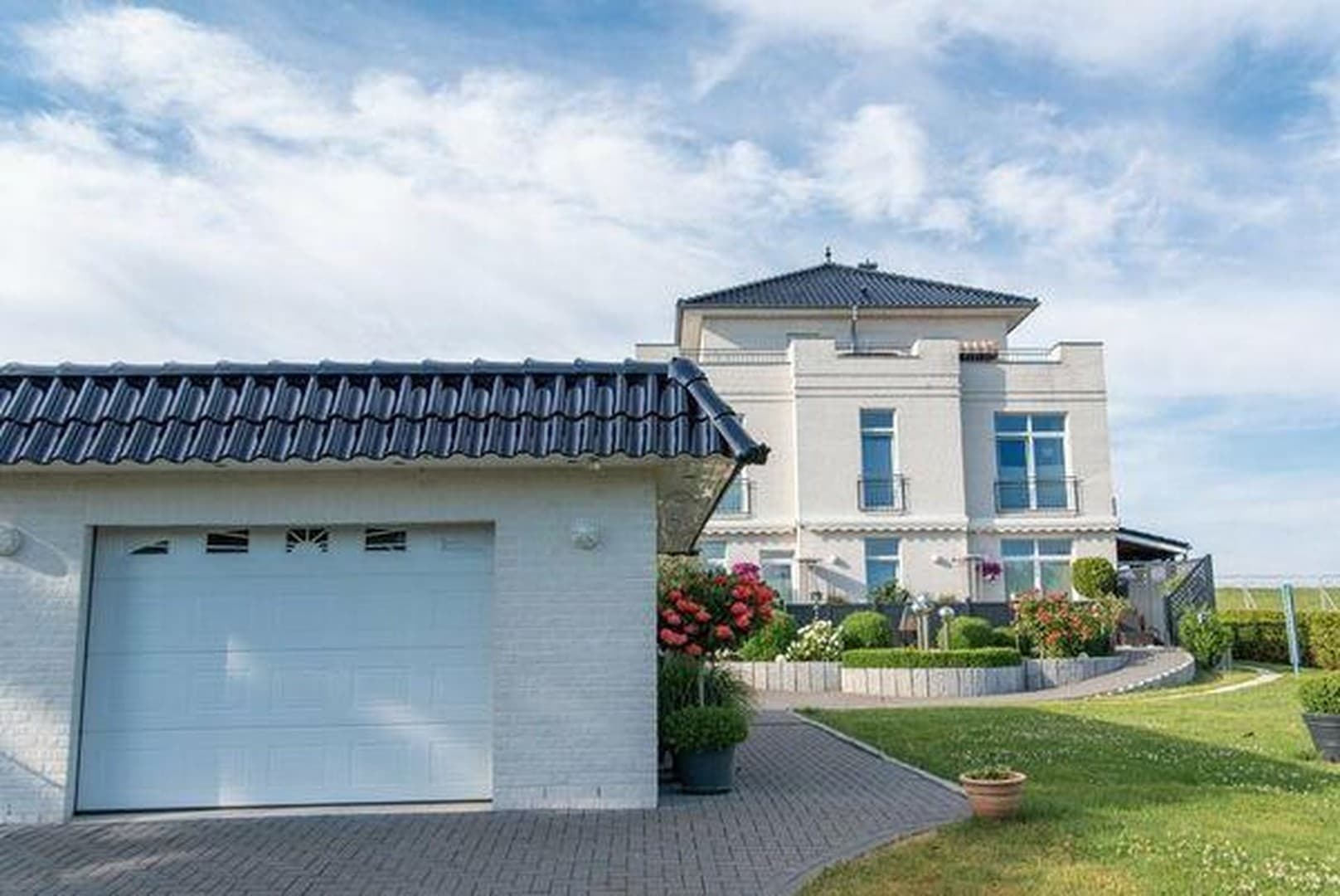 Strand Villa ,1 Reihe Kieler Förde,über 450qm