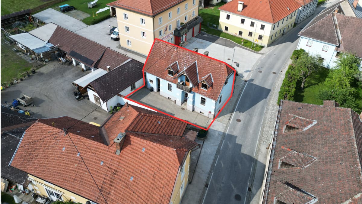 Charmantes Stadthaus mit Potenzial und vielseitigen Nutzungsmöglichkeiten