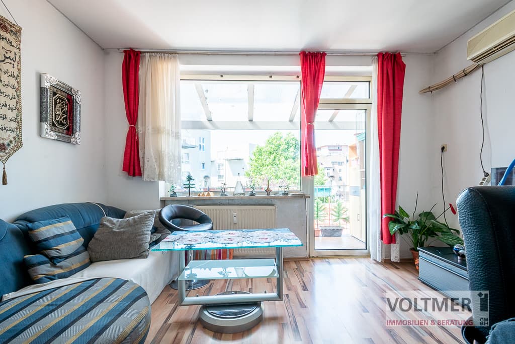 IM ZENTRUM - vermietete Eigentumswohnung mit überdachter Loggia in Neunkirchen!