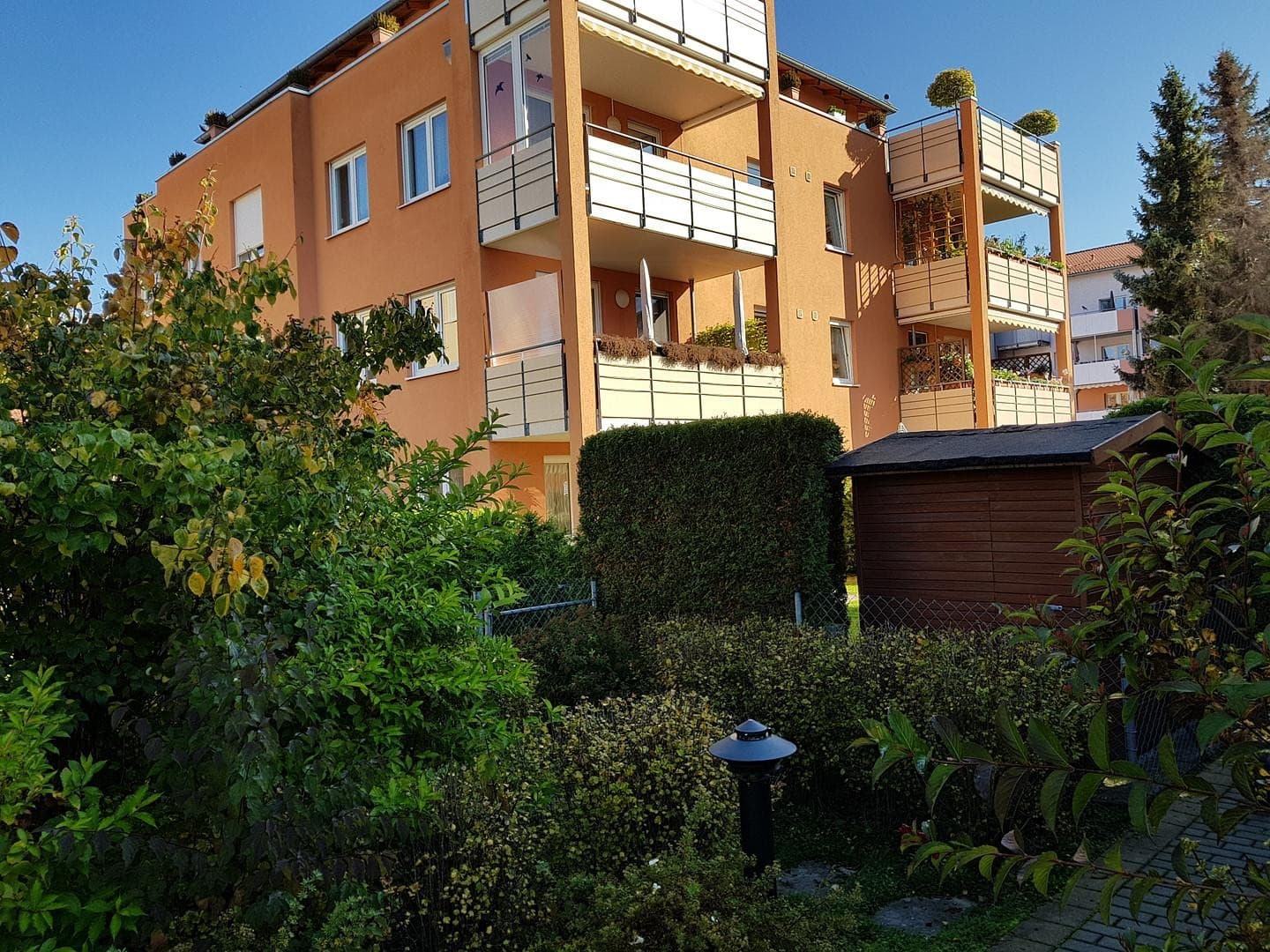 Leben...Wohnen...Genießen. Ruhig, grün und zentral - Exklusive Gartenwohnung, die begeistert