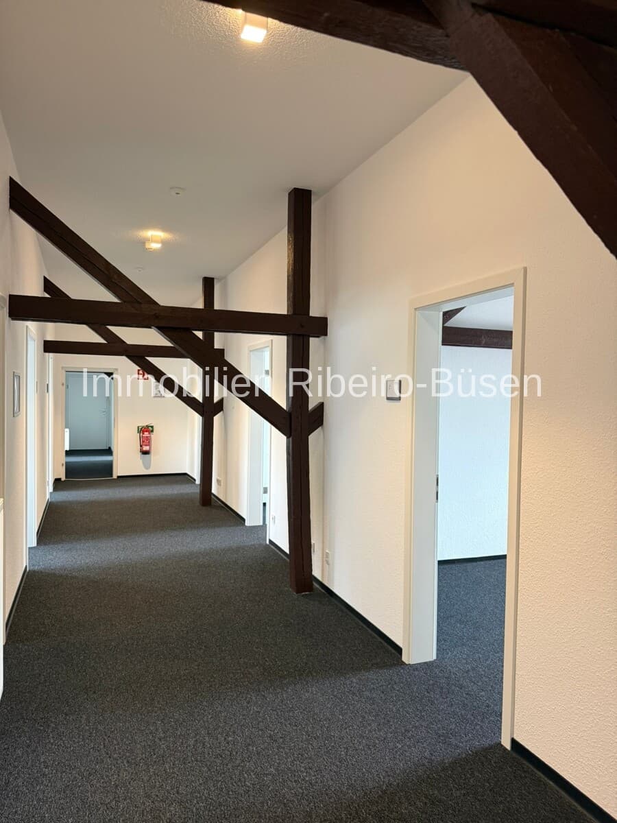 Repräsentative Gewerbeeinheit mit Dachterrasse und vielfältigen Möglichkeiten