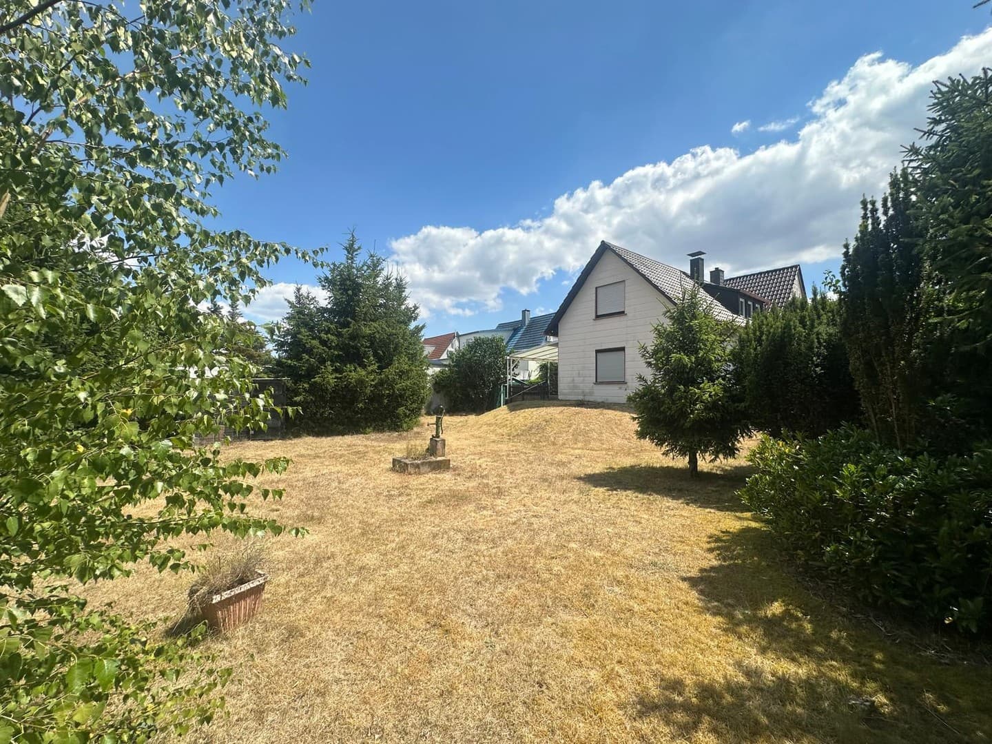 Charmantes Haus mit großem Garten in Bestlage von Homburg – Birkensiedlung (Uni Nähe)